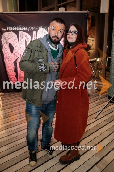  Gianni Poposki, skupina Noctiferia;  Zarja  Predin, stilistka in kostumografinjaPrasica, premiera filma Tijane Zinajić