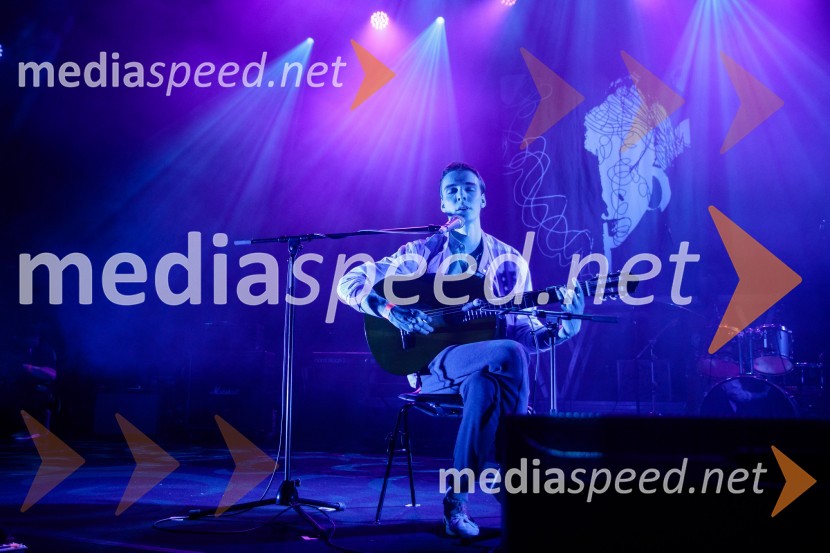 Popotnik, glasbenikPrasica, premiera filma Tijane Zinajić