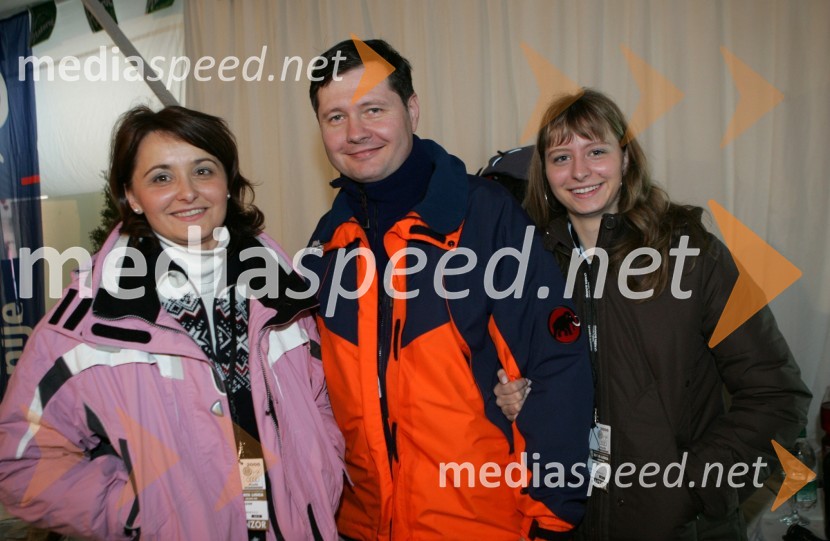 Igor Marinič, namestnik direktorja Pošte Slovenije z ženo Andrejo in hčerko Ano
(nedeljski slalom)42. Zlata lisica