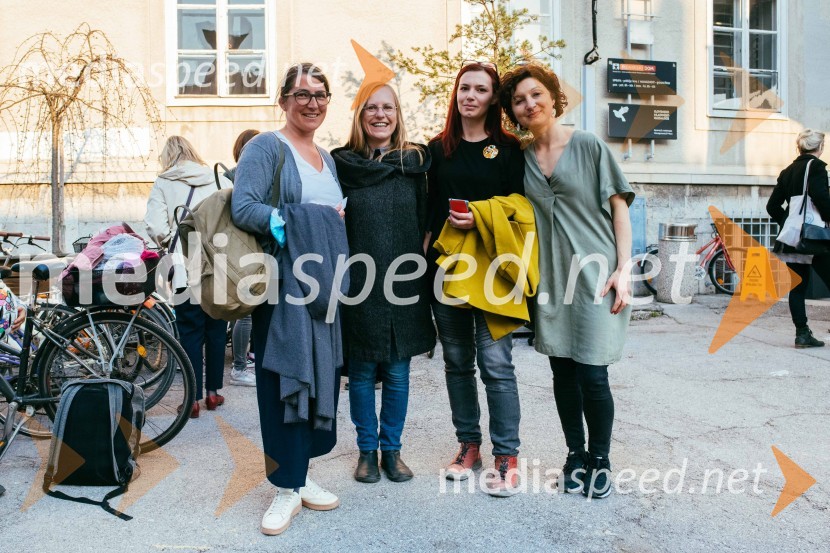 Razcufane zgodbe, predpremiera, Slovensko mladinsko gledališče