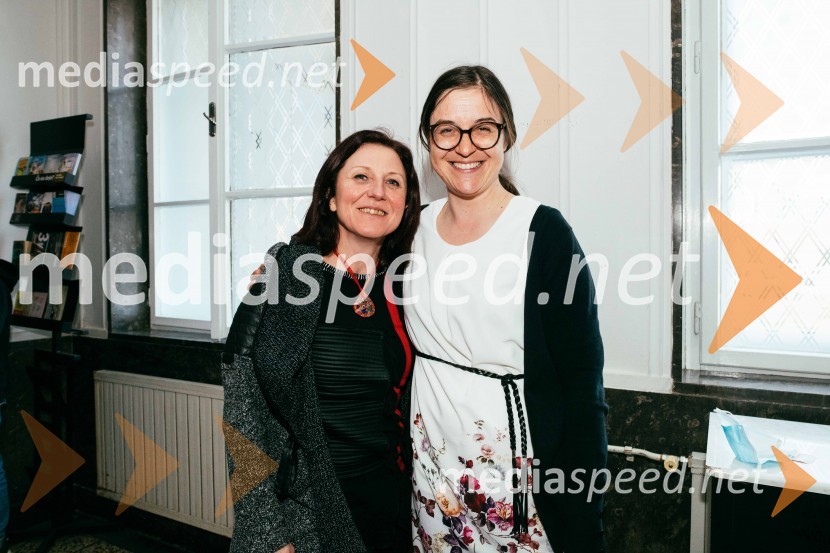 Razcufane zgodbe, predpremiera, Slovensko mladinsko gledališče