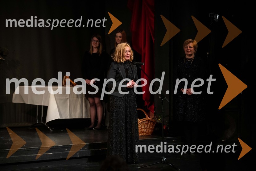 mag. Tina Kosi, upravnica SLG Celje30. Dnevi komedije, zaključek v SLG Celje