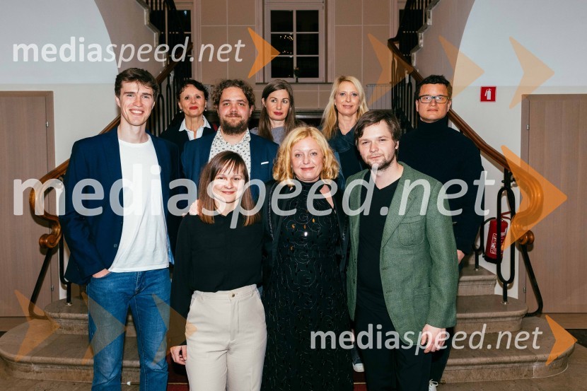  Urban Kuntarič, igralec;  Draga Potočnjak, igralka in pisateljica;  Brina Klampfer Merčnik, komparativistka in dramaturginja;  Luka Marcen, režiser;  ... ; mag. Tina Kosi, upravnica SLG Celje;  Tatjana Doma, dramaturginja SLG Celje;  Stane Tomazin, igralec;  Juš A. Zidar, režiser30. Dnevi komedije, zaključek v SLG Celje