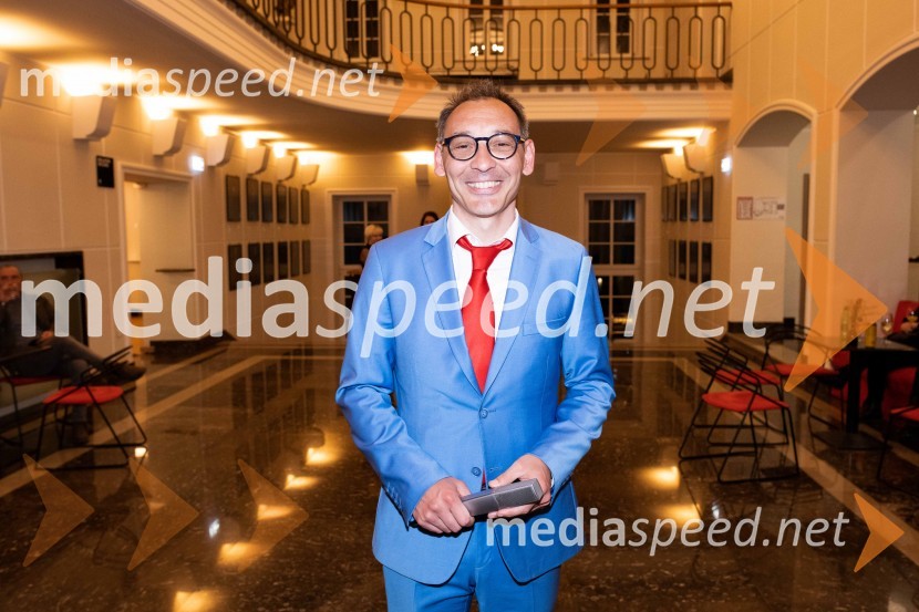  Tadej Toš, igralec, komik in TV voditelj30. Dnevi komedije, zaključek v SLG Celje