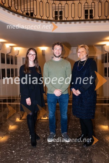  Kaja Novosel, dramaturginja;  Peter Petkovšek, režiser;  Tina Mahkota, prevajalka30. Dnevi komedije, zaključek v SLG Celje