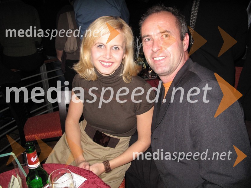 Anita Mlakar, moderatorka na Radiu City in njen mož TomažSeverina, koncert v Mondu