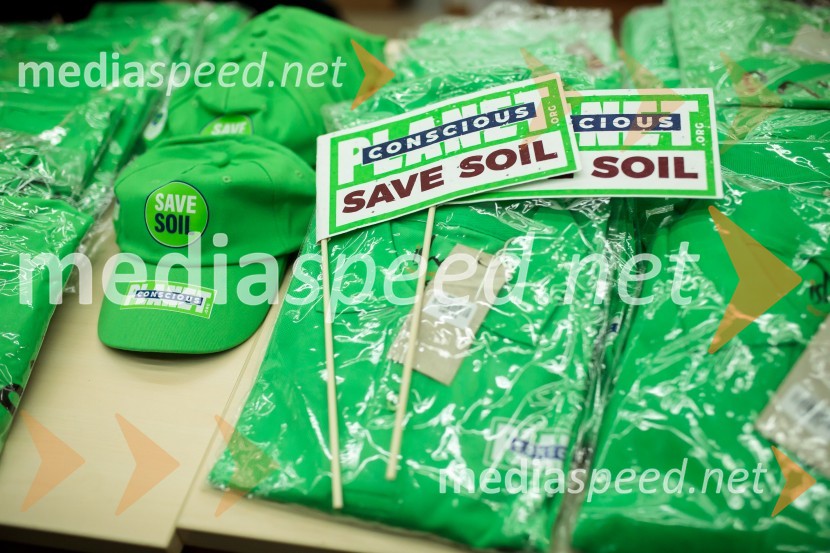 Sadhguru v Sloveniji, predavanje Rešimo prst (Save Soil)