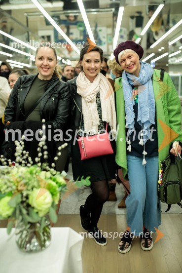  Tjaša Möderndorfer;  Lea Smrkolj, Zavarovalnica Triglav d.d.;  Barbra Drnač, novinarka, plesalka, koreografinja in televizijska voditeljicaSadhguru v Sloveniji, predavanje Rešimo prst (Save Soil)