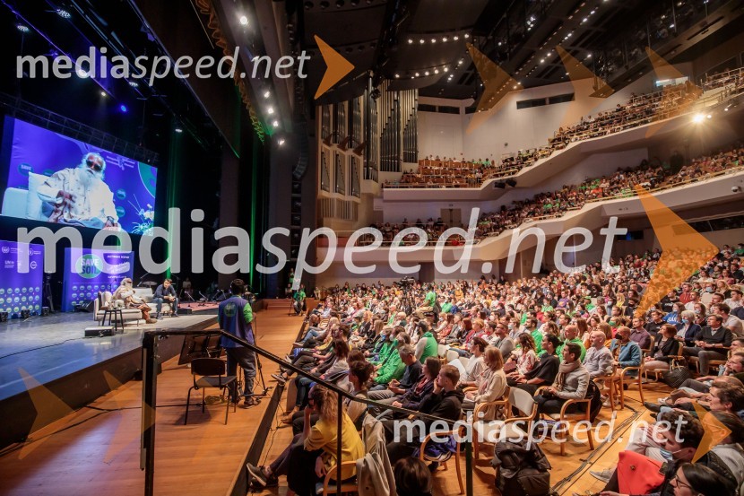 Sadhguru v Sloveniji, predavanje Rešimo prst (Save Soil)