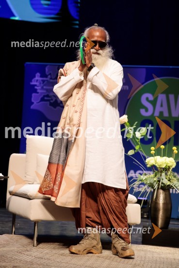  Sadhguru Jagadish 
