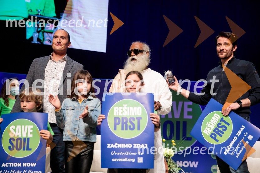  Vid  Valič, stand-up komik, voditelj;  Sadhguru Jagadish 