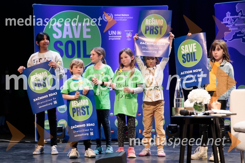 Sadhguru v Sloveniji, predavanje Rešimo prst (Save Soil)