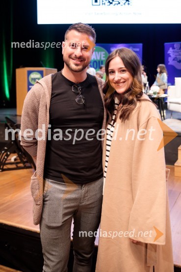  Klemen Selaković, Aidea podcast;  Tesa Jurjaševič, blogerka in stilistka revije GRAZIASadhguru v Sloveniji, predavanje Rešimo prst (Save Soil)