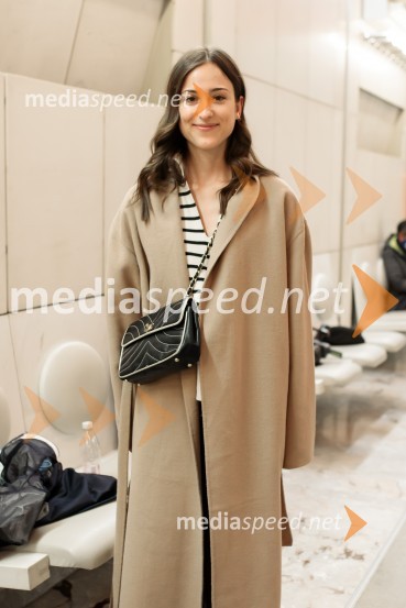  Tesa Jurjaševič, blogerka in stilistka revije GRAZIASadhguru v Sloveniji, predavanje Rešimo prst (Save Soil)