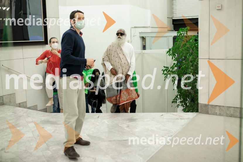 Sadhguru v Sloveniji, predavanje Rešimo prst (Save Soil)