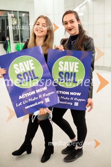 Sadhguru v Sloveniji, predavanje Rešimo prst (Save Soil)