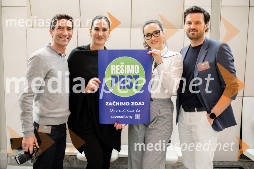  Matteo Passigato;  Sinta Soekadarova;  Alenka Košir, profesorica športne vzgoje in vaditeljica avtorskih treningov;  Marko JovovićSadhguru v Sloveniji, predavanje Rešimo prst (Save Soil)