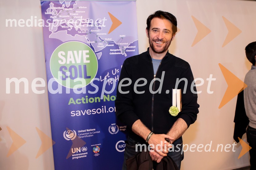  Goran Višnjić, hrvaško ameriški filmski igralecSadhguru v Sloveniji, predavanje Rešimo prst (Save Soil)