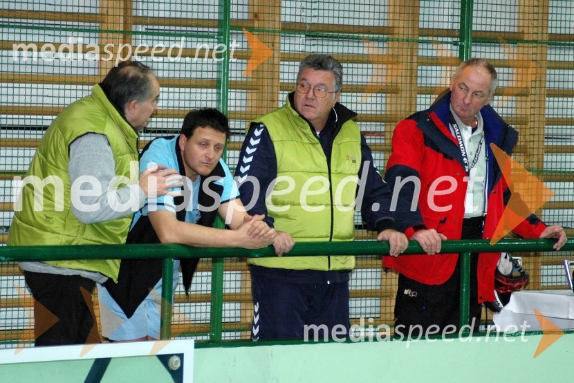 Rajko Djordjevič, direktor VTV, Bogdan Plaznik, direktor tekmovanja v smučarskih skokih v Velenju in predsednik Smučarsko skakalnega kluba Velenje, Slavko Hudarin, direktor TIC Velenje in Zdenko Hriberšek, direktor Gorenja Varovanje1. VIP CUP UNITUR 2008