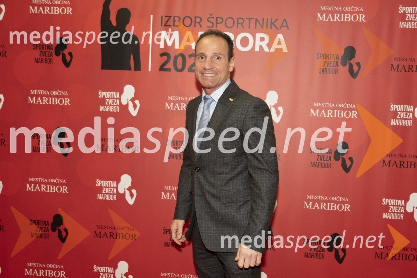  Tomaž Barada, taekwondoist in kickbokser, predsednik Športne zveze Maribor, predsednik Športne zveze Maribor, podpredsednik Olimpijskega komiteja SlovenijeIzbor športnika Maribora 2021