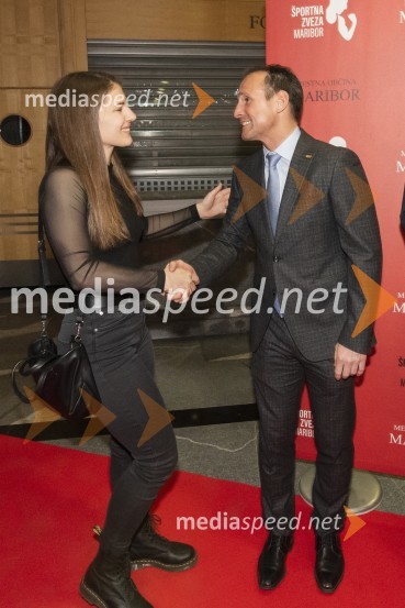  Urša Terdin, kickboksarka;  Tomaž Barada, taekwondoist in kickbokser, predsednik Športne zveze Maribor, predsednik Športne zveze Maribor, podpredsednik Olimpijskega komiteja SlovenijeIzbor športnika Maribora 2021