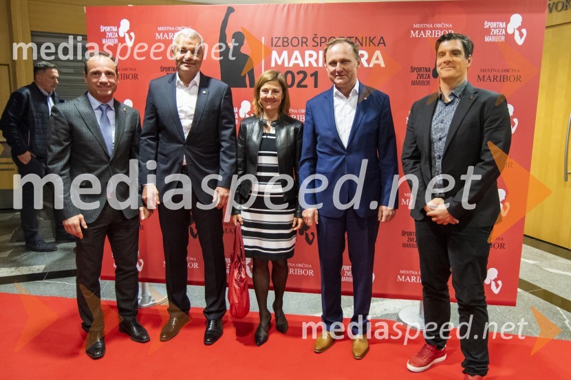  Tomaž Barada, taekwondoist in kickbokser, predsednik Športne zveze Maribor, predsednik Športne zveze Maribor, podpredsednik Olimpijskega komiteja Slovenije;  Saša Arsenovič, župan občine Maribor, podjetnik;  ... ; dr. Samo Peter Medved,  podžupan, Mestna občina Maribor ;  ... Izbor športnika Maribora 2021