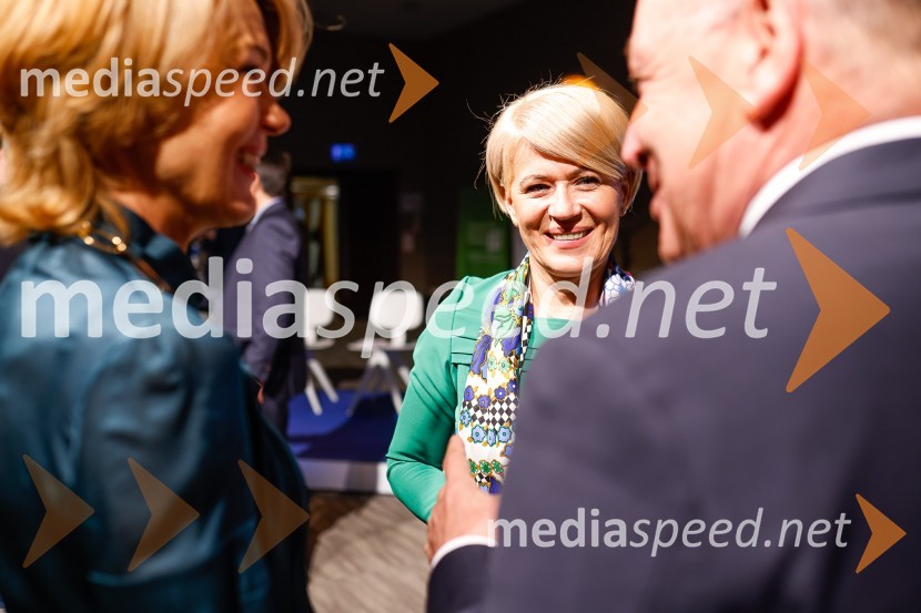 dr. Aleksandra Pivec, stranka Naša dežela, predsednicaGospodarski krog, Amcham Slovenija