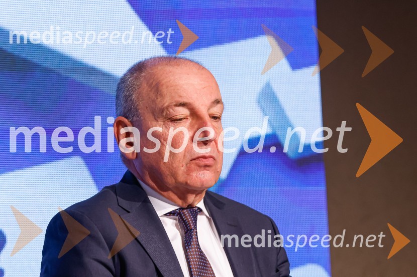  Andrej Šircelj, minister za financeGospodarski krog, Amcham Slovenija