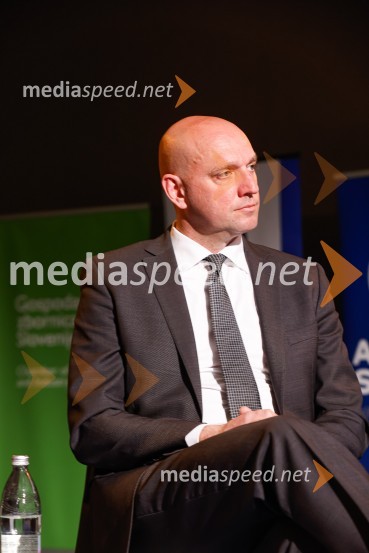  Simon Zajc, državni sekretarGospodarski krog, Amcham Slovenija