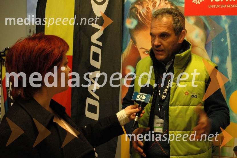..., novinarka VTV in Damjan Pintar, direktor podjetja Unitur1. VIP CUP UNITUR 2008