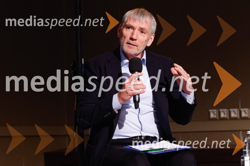  Sandi Češko, predsednik strokovnega sveta za gospodarstvo v SDGospodarski krog, Amcham Slovenija