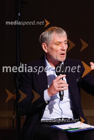  Sandi Češko, predsednik strokovnega sveta za gospodarstvo v SDGospodarski krog, Amcham Slovenija