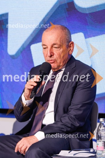  Andrej Šircelj, minister za financeGospodarski krog, Amcham Slovenija