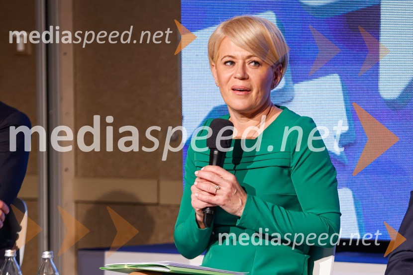 dr. Aleksandra Pivec, stranka Naša dežela, predsednicaGospodarski krog, Amcham Slovenija