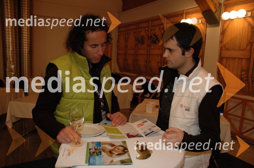 Bojan Glavič, novinar časopisa Dnevnik in Mitja Škrabl, marketing podjetja Unitur1. VIP CUP UNITUR 2008