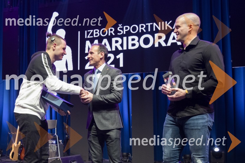 Marino Kegl, tenisač;  Tomaž Barada, taekwondoist in kickbokser, predsednik Športne zveze Maribor, predsednik Športne zveze Maribor, podpredsednik Olimpijskega komiteja Slovenije;  Ivan Kondrad Trajkovič, slovenski taekwondoist, Mariborski športnik leta 2017 in 2018Izbor športnika Maribora 2021