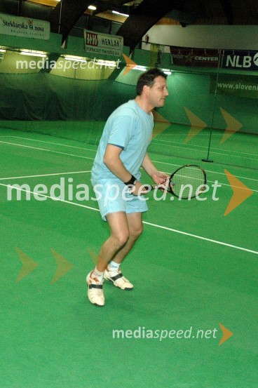 Bogdan Plaznik, direktor tekmovanja v smučarskih skokih v Velenju in predsednik Smučarsko skakalnega kluba Velenje1. VIP CUP UNITUR 2008