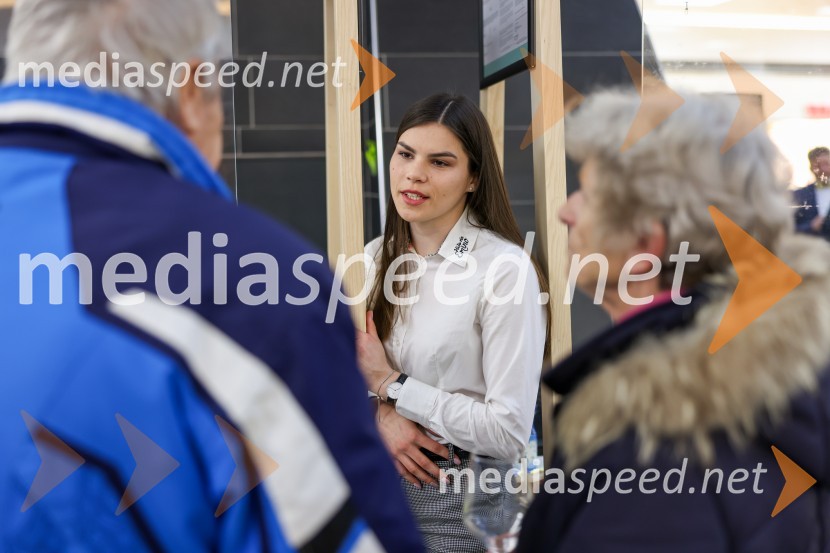 Pubeci v Citycentru Celje