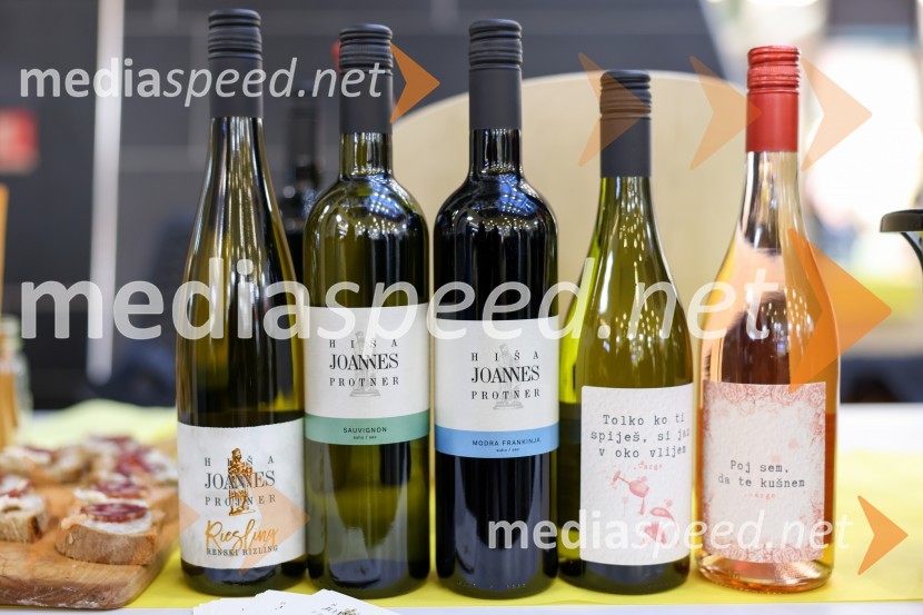 Pubeci v Citycentru Celje