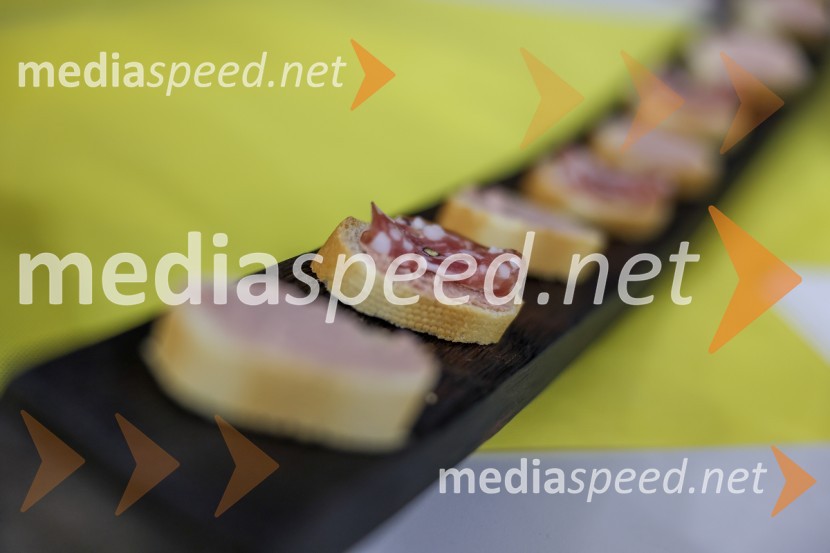 Pubeci v Citycentru Celje