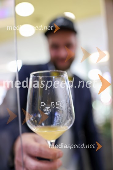 Pubeci v Citycentru Celje