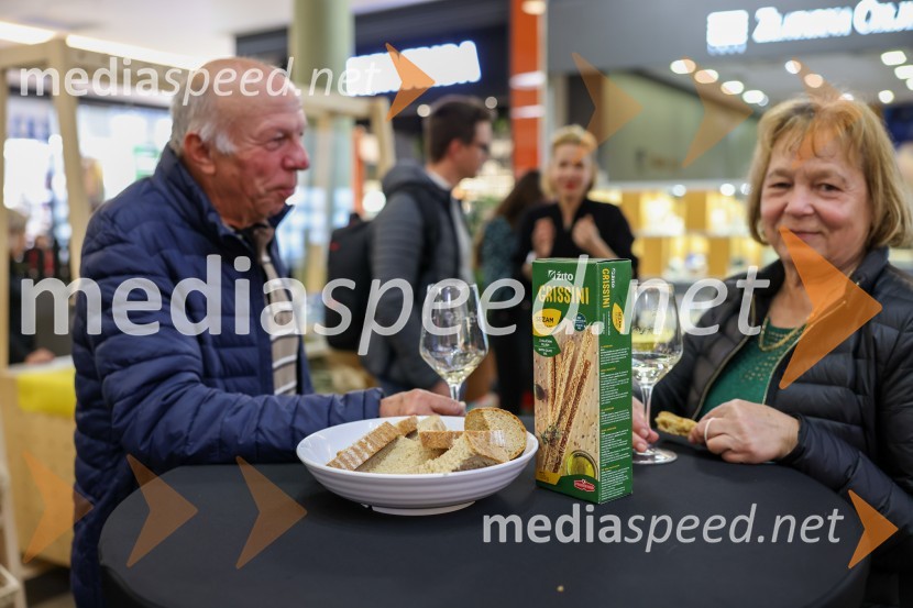 Pubeci v Citycentru Celje