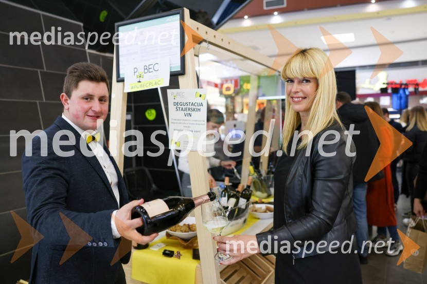  Aljaž  Leber, Vino Leber;  ... Pubeci v Citycentru Celje