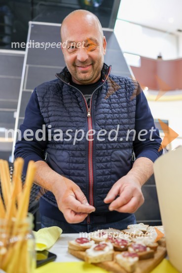 Pubeci v Citycentru Celje