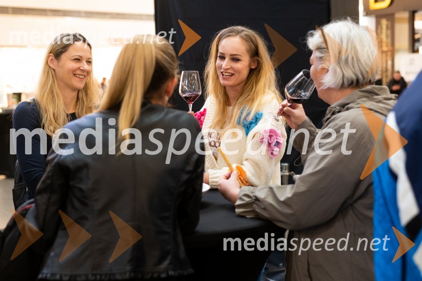 Pubeci v Citycentru Celje