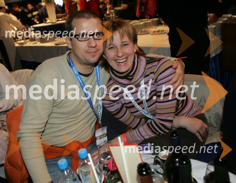 Katja Koren Miklavec, nekdanja slovenska smučarska reprezentantka z možem
(nedeljski slalom)42. Zlata lisica