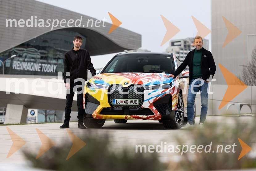  Urban Klinkon, magistrski študent ALOU;  ... Zaključek natečaja in predstavitev zmagovalne umetniške preobrazbe BMW iX