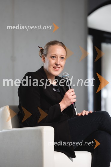  Kristina Rutar, grafičarka, kiparkaZaključek natečaja in predstavitev zmagovalne umetniške preobrazbe BMW iX