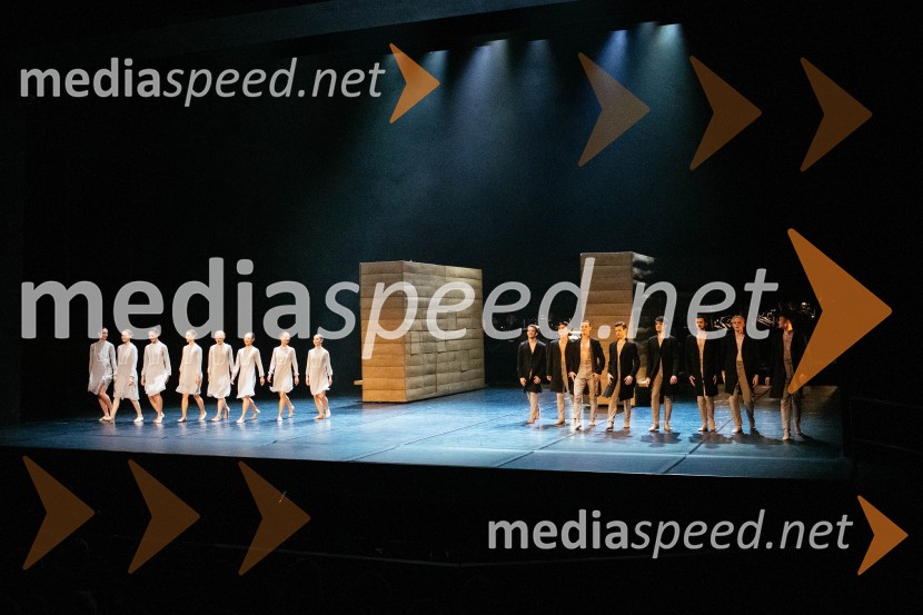 Svatba & posvetitev pomladi, premiera baleta Edwarda Cluga