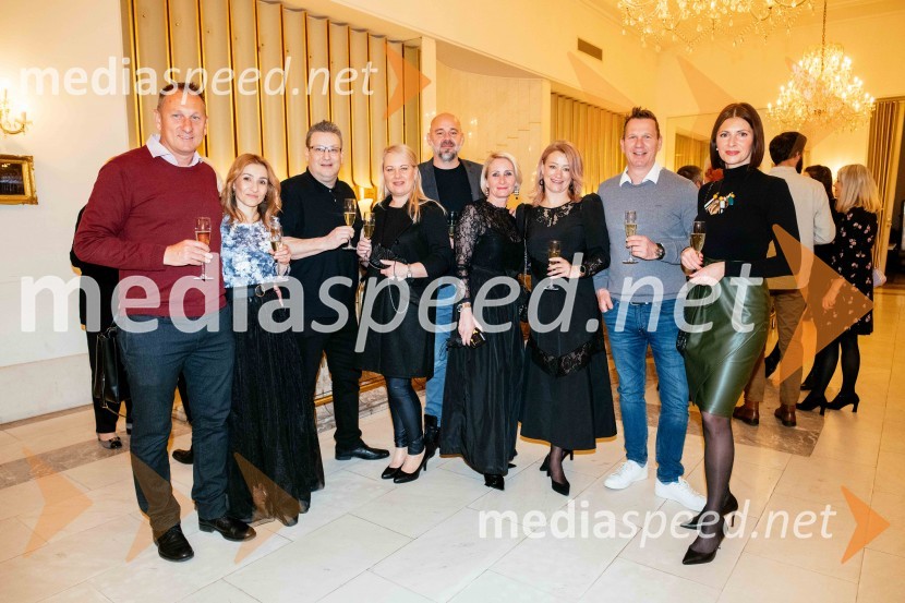 Svatba & posvetitev pomladi, premiera baleta Edwarda Cluga